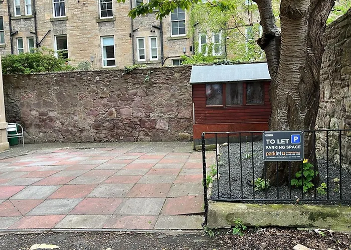 The Lotus Проживание в семье *