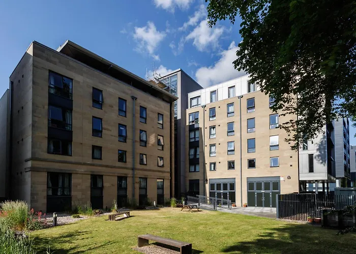 Apartahotel Unite Students - Chalmers Street - The Meadows 3*