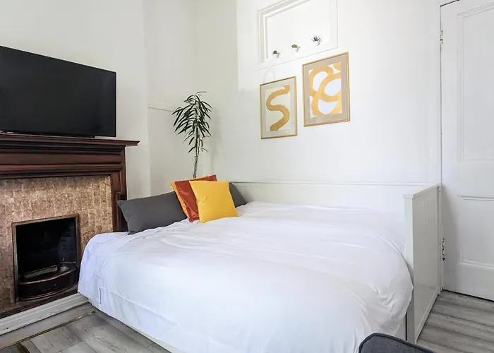 Friends إدنبرة