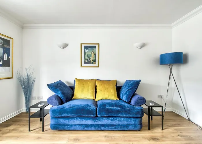 Guestready - Stylish W/ Parking Near Lejlighed
