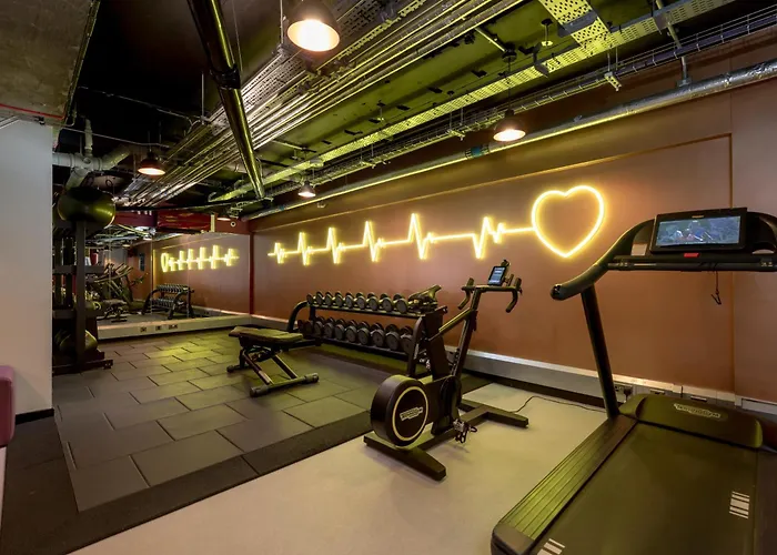 The Gait At Hill Square