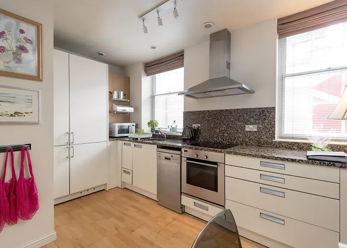 Daire Causewayside - The Address