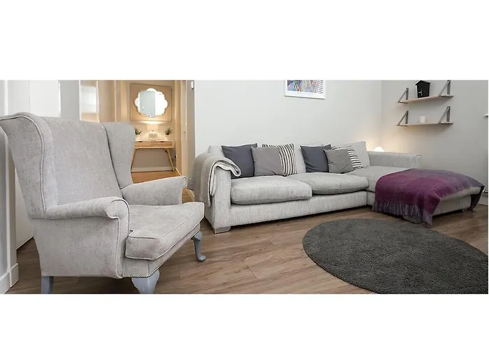 The Lane Apartment *