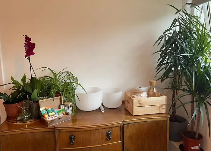 Проживание в семье Private With Separate Shower And Free Parking *