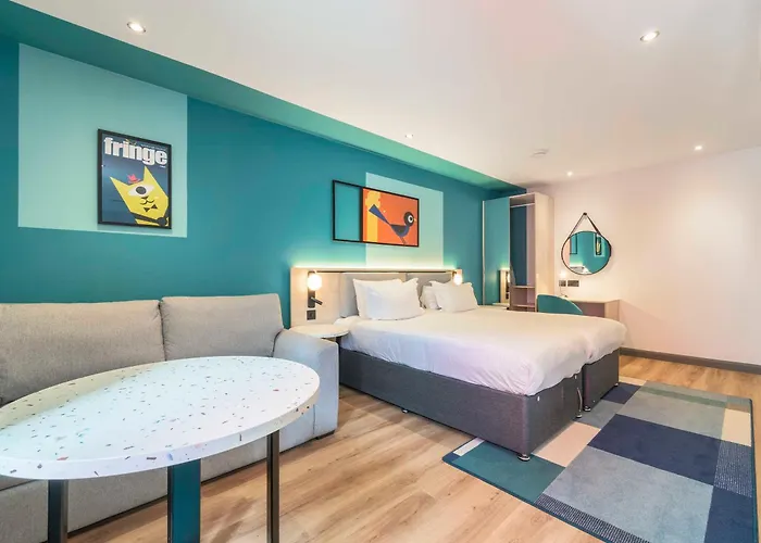 Holyrood Aparthotel Edimburgo