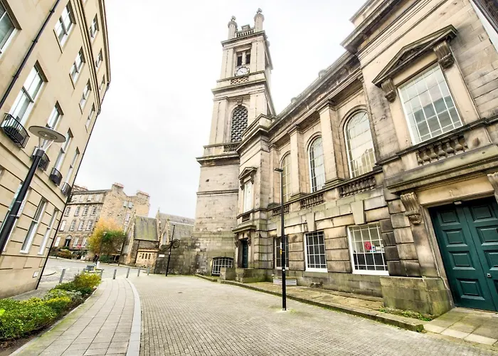 Guestready - Beautiful New Town Studio, With Patio