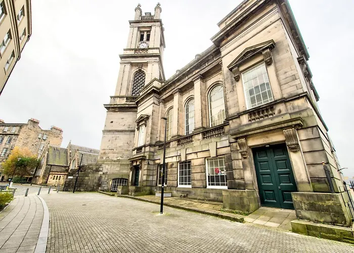 Guestready - Beautiful New Town Studio, With Patio