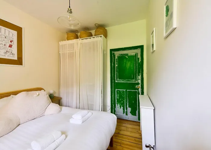 Guestready - Picturesque 1bd In Dean Village 아파트