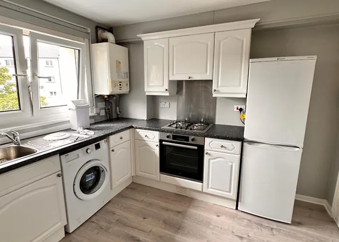 Hotel Double Close To Airport And Heriot Watt