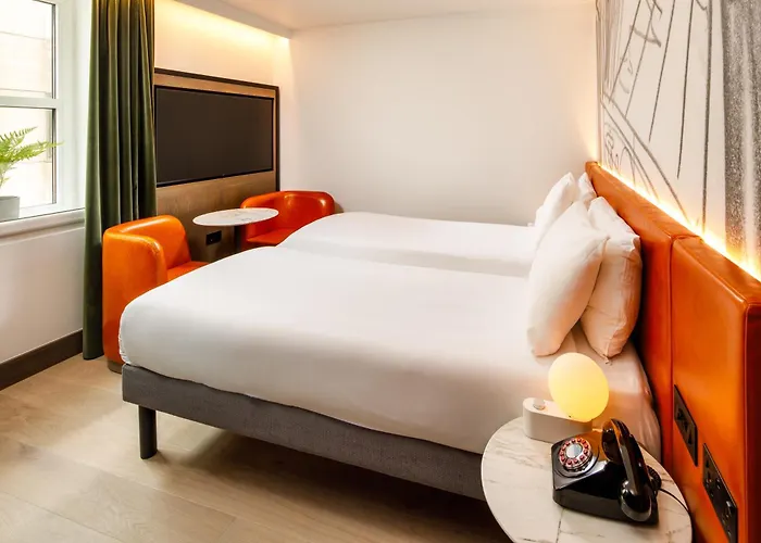 Ibis Styles St Andrew Square 3*