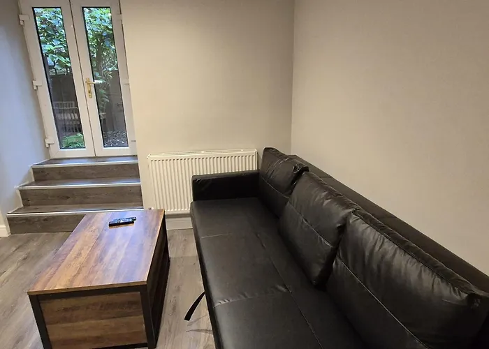 Apartman St Patrick Square Main Door Edinburgh