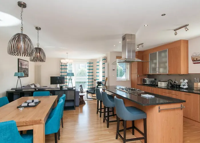 Holyrood Road Park - 379 Эдинбург