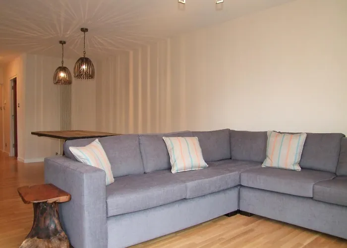 Holyrood Road Park - 379 * Эдинбург