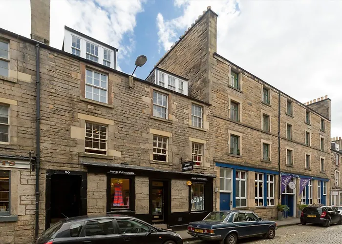 Thistle Street - 401