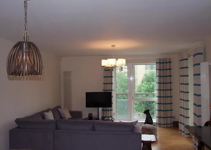 Holyrood Road Park - 379 Διαμέρισμα