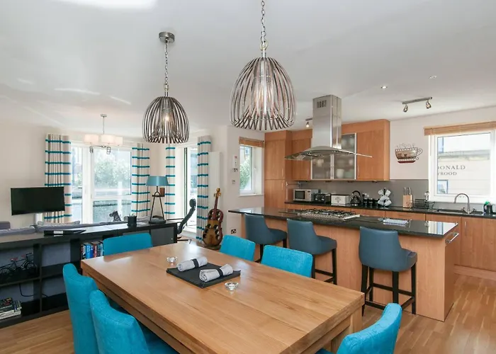 Διαμέρισμα Holyrood Road Park - 379