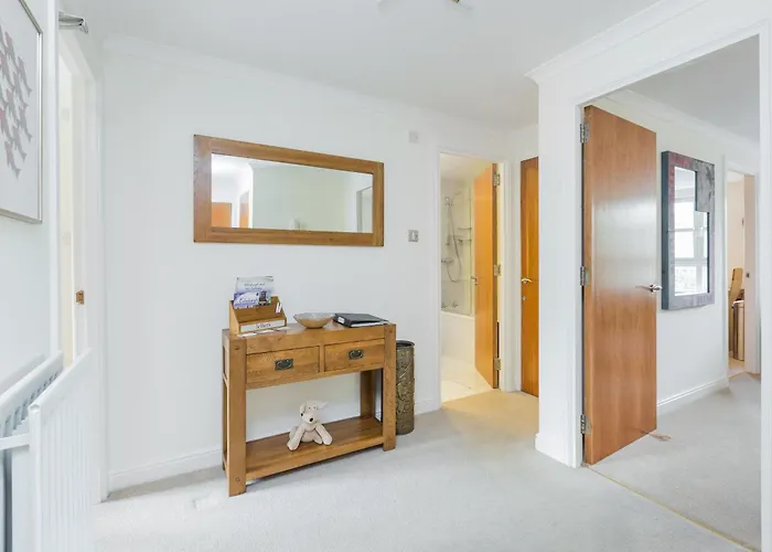 Old Tolbooth Wynd - 388 דירה אדינבורו