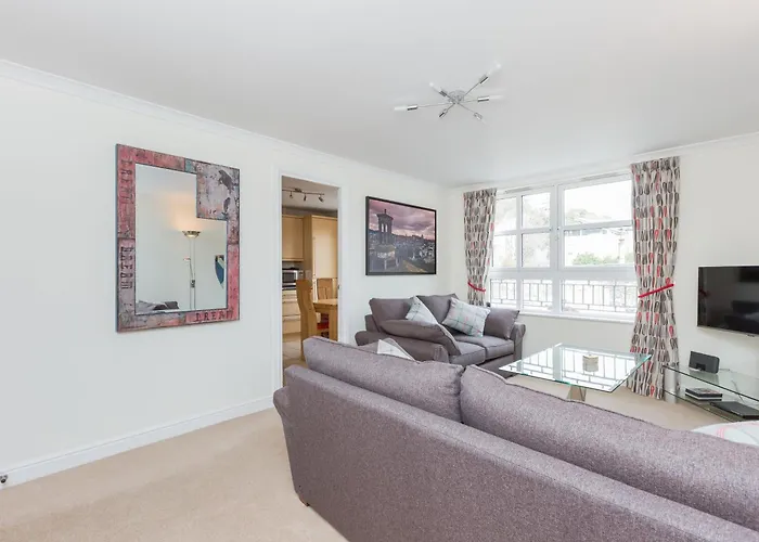 דירה Old Tolbooth Wynd - 388