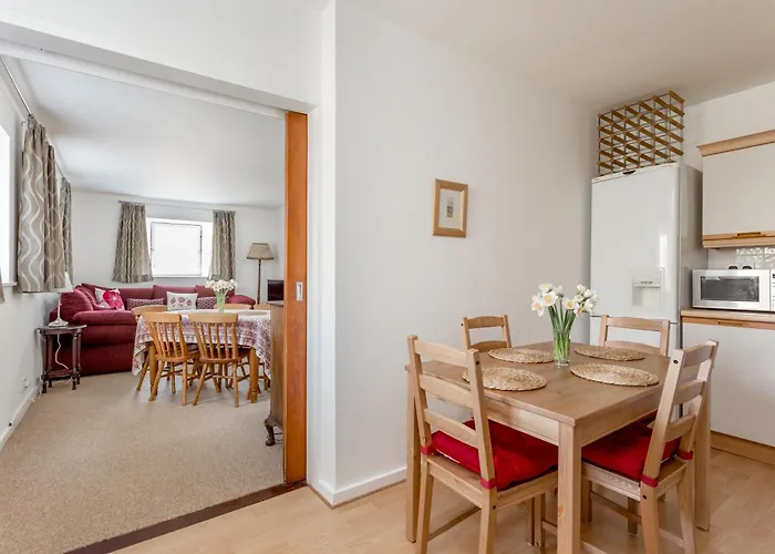 Dean Path - 400 Daire *