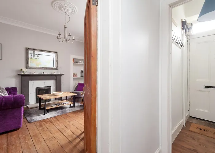 Regent Place - 412 Apartment *