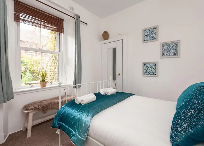 Regent Place - 412 Apartment