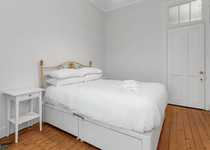 דירה Guestready - Serenity Flat Near St. Centre אדינבורו