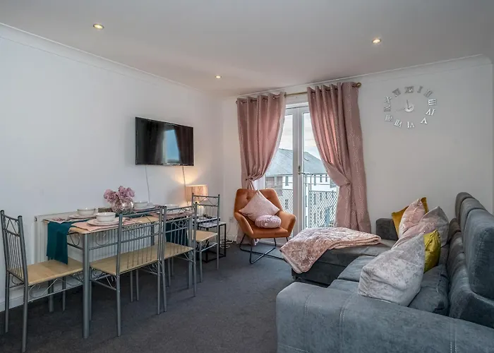 Pass The Keys Cosy Flat Apartment *