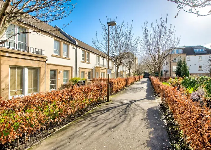 Guestready - Bright Near New Town