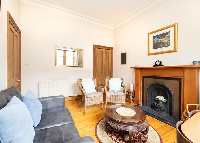 Lägenhet Charming 1-bedroom Getaway Edinburg