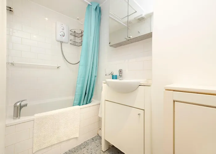 Charming 1-bedroom Getaway * Edinburgh