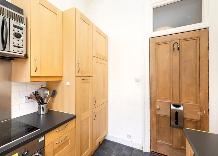 Charming 1-bedroom Getaway Lägenhet Edinburg