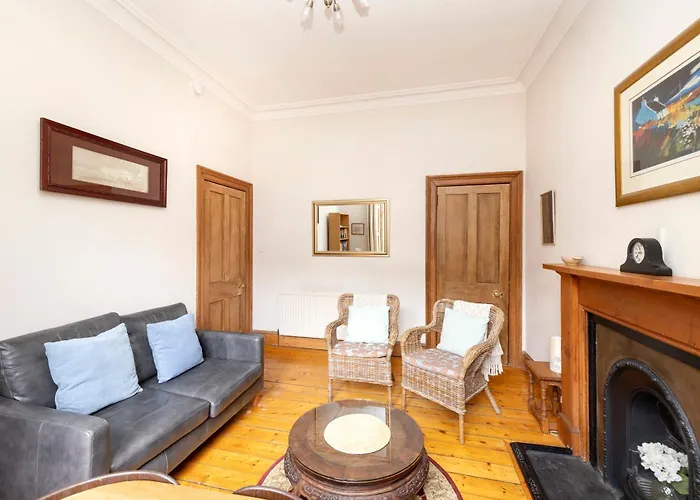 Charming 1-bedroom Getaway Edinburgh