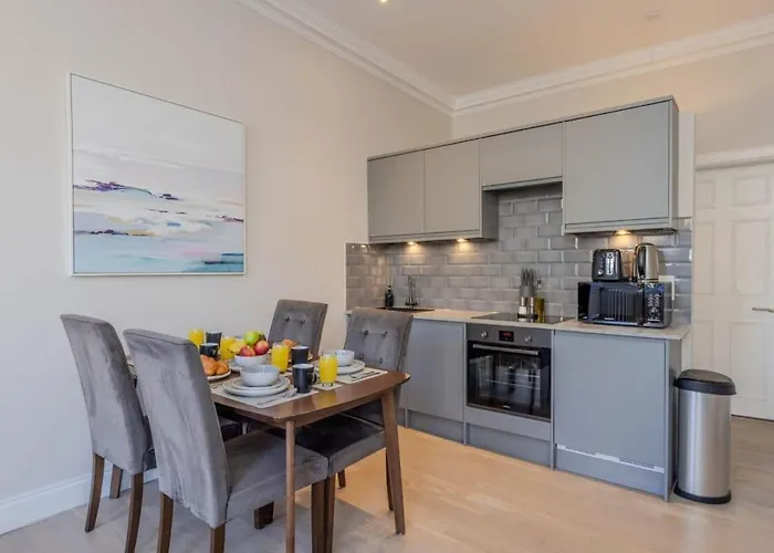 Dragon - Centre 2 Bed *