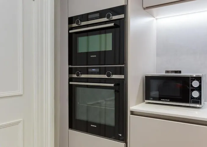 Dragon - Centre 1 Bed