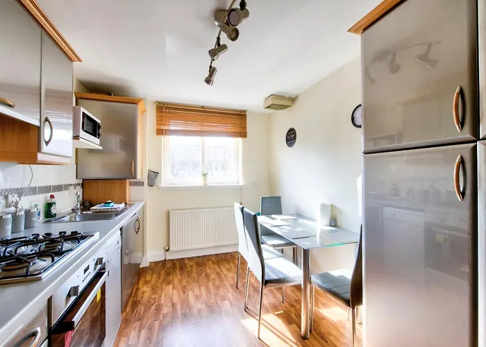 Guestready - 3bdr W/ Private Parking Lägenhet