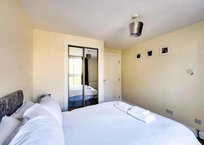 Guestready - 3bdr W/ Private Parking