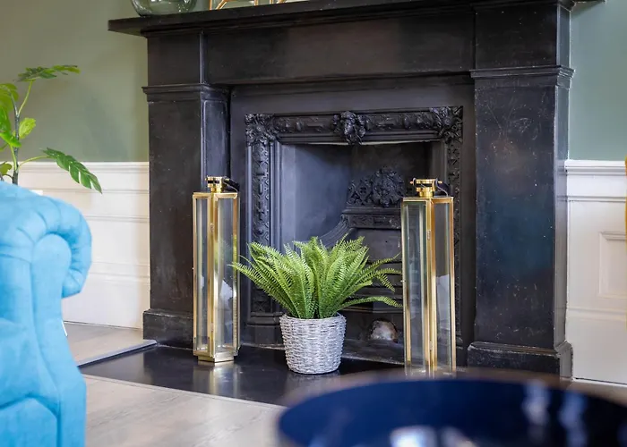 Dragon - Alina - 1 Bed Centre Luxury * Edinburgh