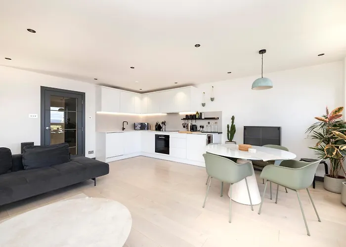 Joivy Fabulous With Bay View Terrace *