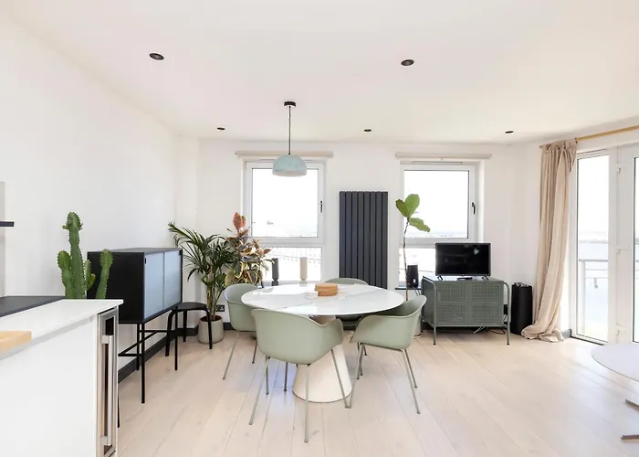 Apartment Joivy Fabulous With Bay View Terrace Edinburgh