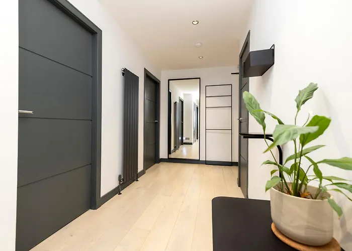 Joivy Fabulous With Bay View Terrace * Edinburgh