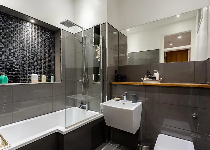 דירה Spacious 2 Bedroom House Near The Meadows