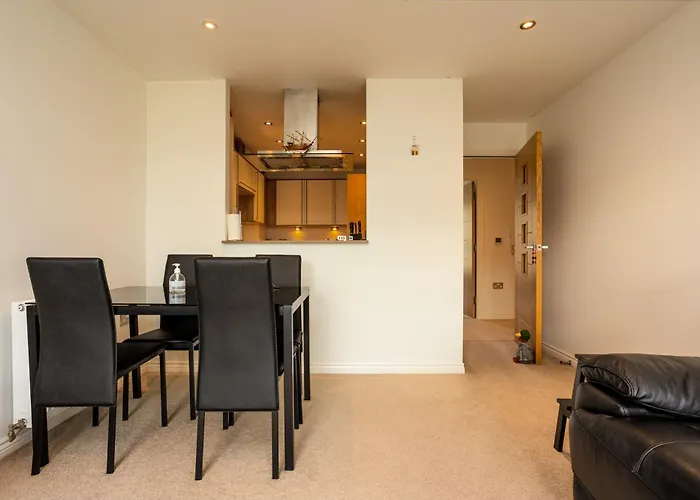 Comfy 2 Bedroom Near Centre Holiday home *