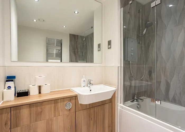 Comfy 2 Bedroom Near Centre