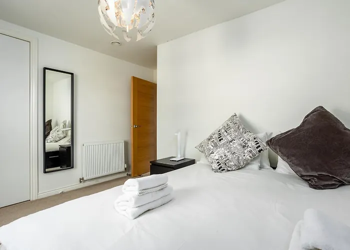 Comfy 2 Bedroom Near Centre *