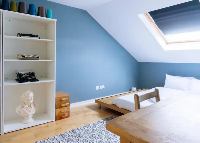 Stylish 3 Bedroom Near Hollyrood Park Edinburgh