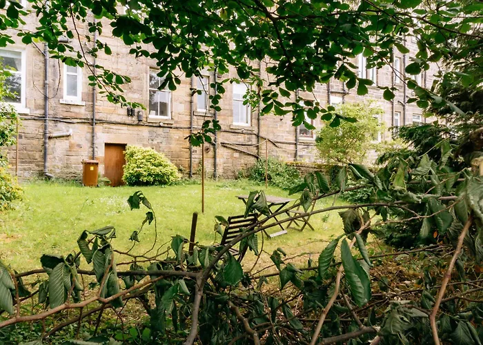 Feriehus Stylish 3 Bedroom Near Hollyrood Park