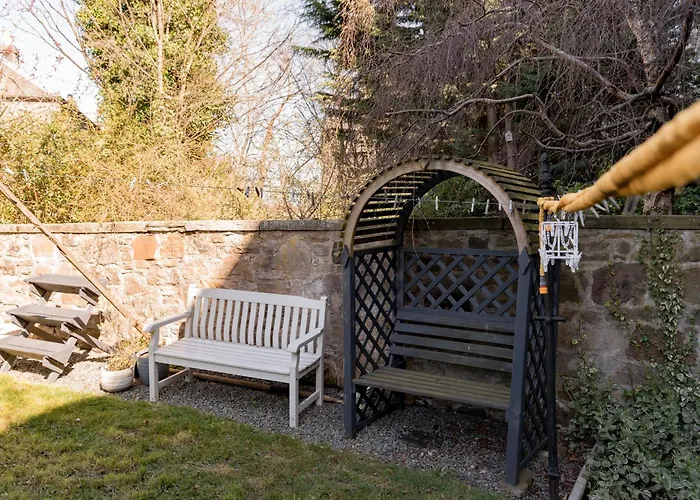 Beautiful & Bright 2bd Flat - Haymarket Lägenhet