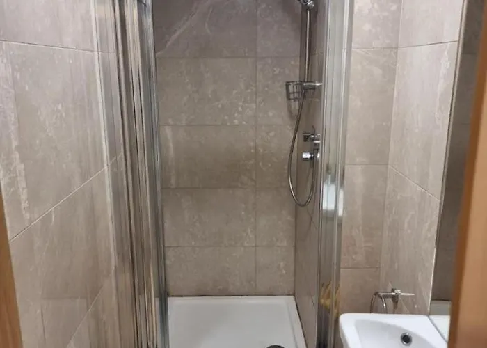 Charming And Relaxing 2bd Flat - Abbeyhill * אדינבורו