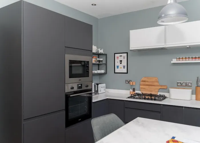Beautiful & Bright 2bd Flat - Haymarket Appartement *