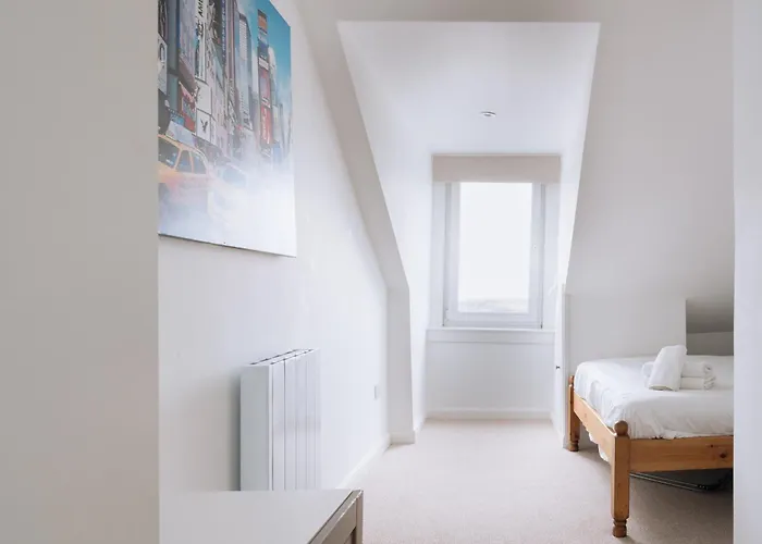 Apartment & Modern 2bd Flat - Edinburgh